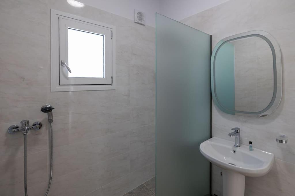 Maritina'S Apartments Amazing Sea View Αγία Ευφημία Εξωτερικό φωτογραφία