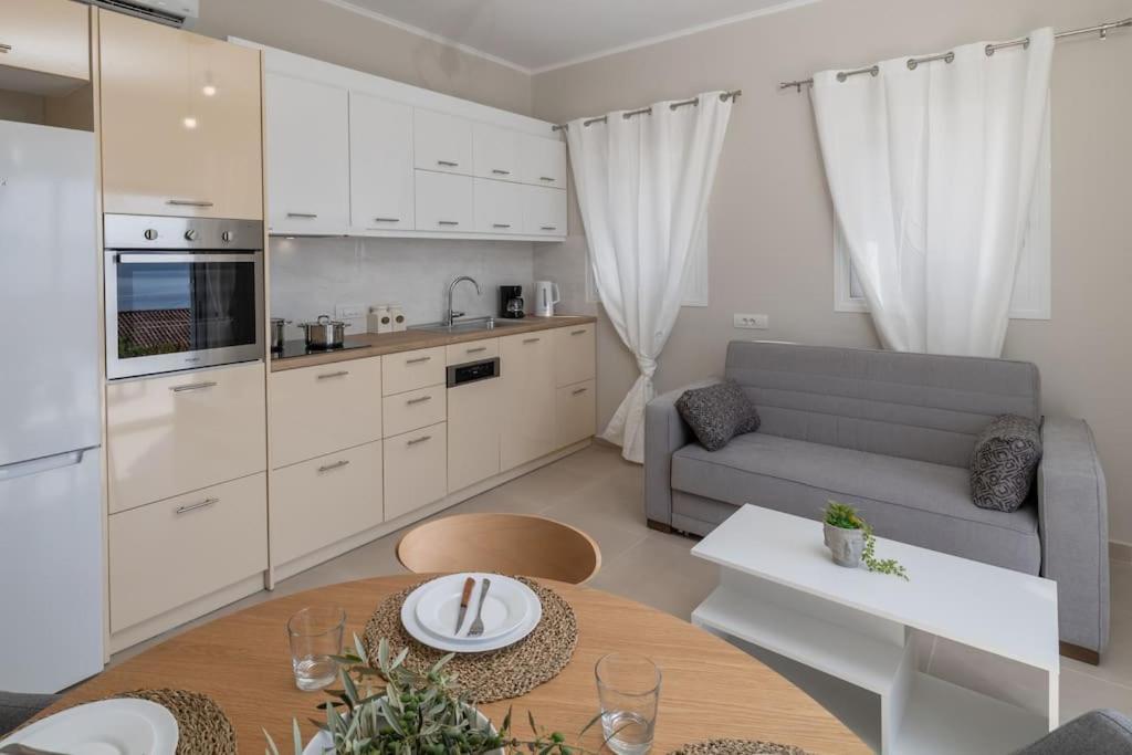 Maritina'S Apartments Amazing Sea View Αγία Ευφημία Εξωτερικό φωτογραφία