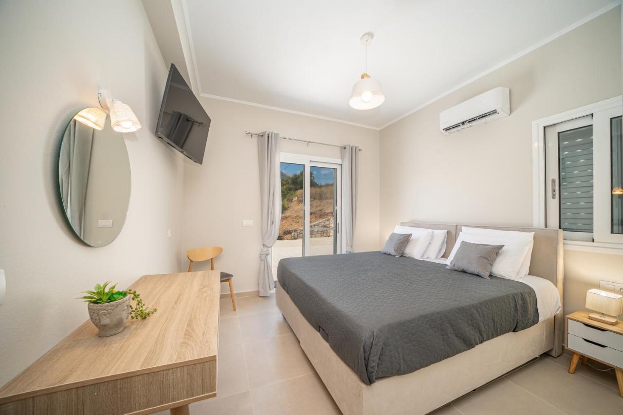 Maritina'S Apartments Amazing Sea View Αγία Ευφημία Εξωτερικό φωτογραφία