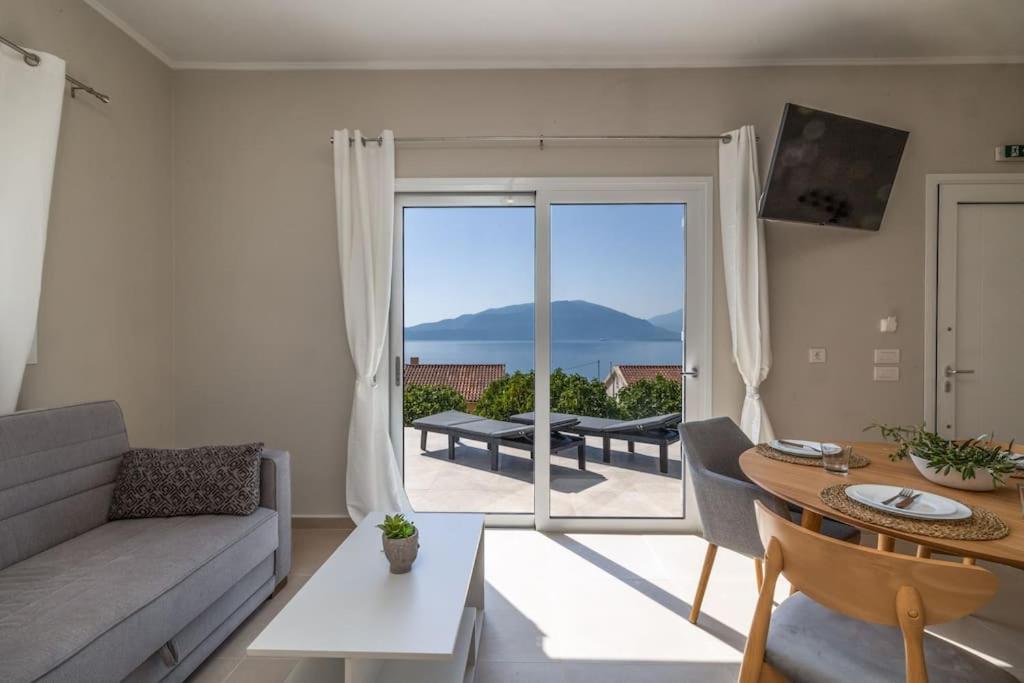 Maritina'S Apartments Amazing Sea View Αγία Ευφημία Εξωτερικό φωτογραφία