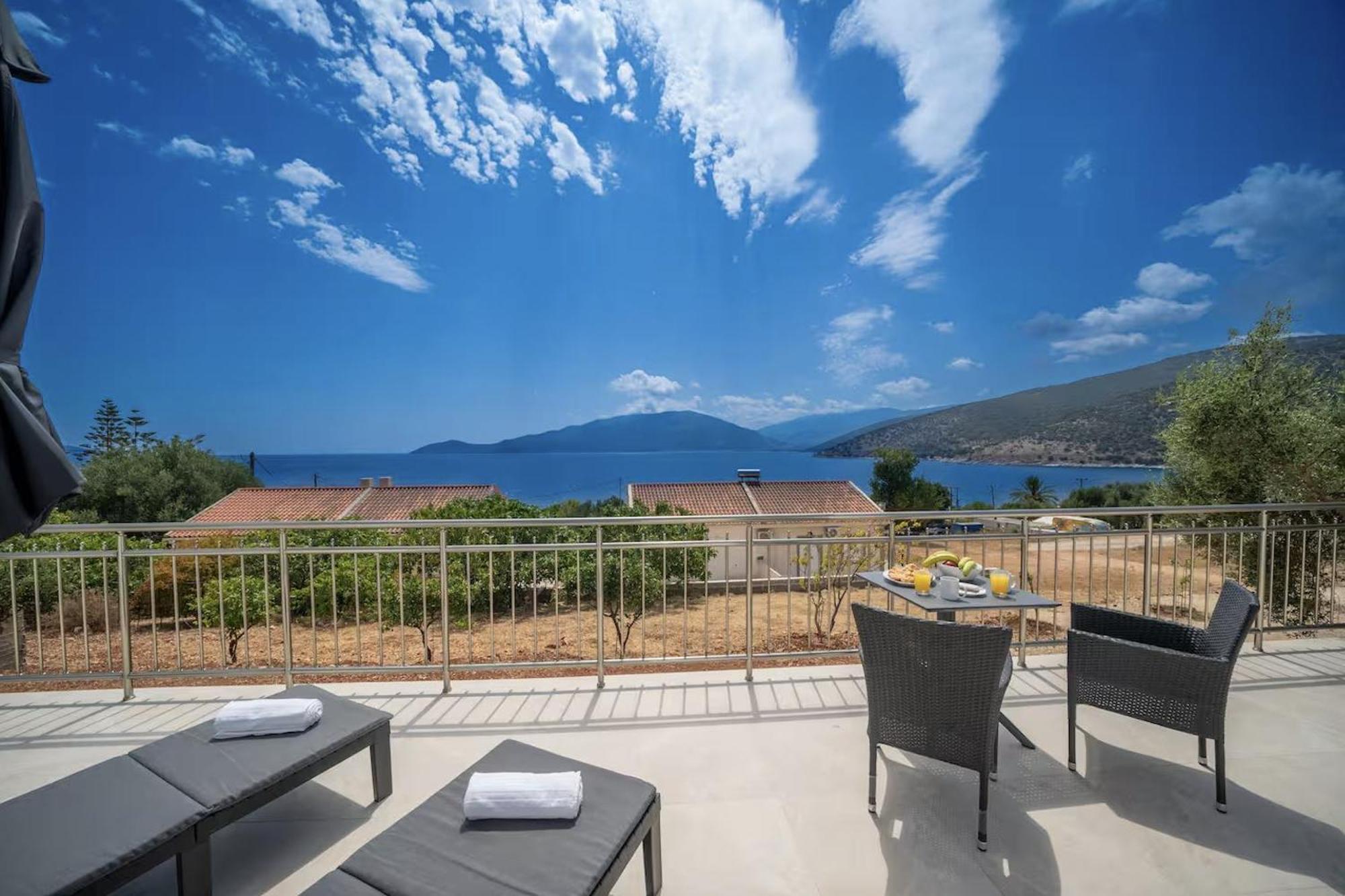 Maritina'S Apartments Amazing Sea View Αγία Ευφημία Εξωτερικό φωτογραφία